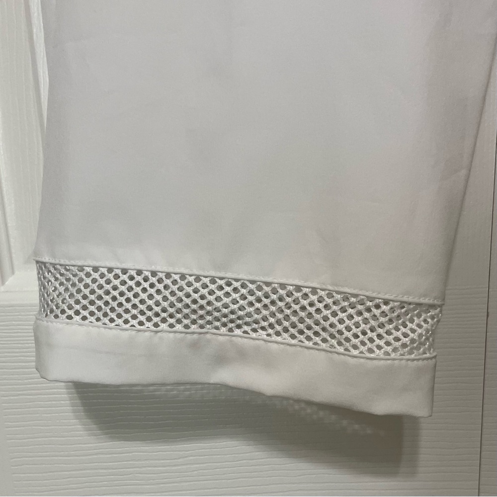 Alfred Dunner White Ankle Cropped Pants Relaxed Fit - Picture 5 of 8